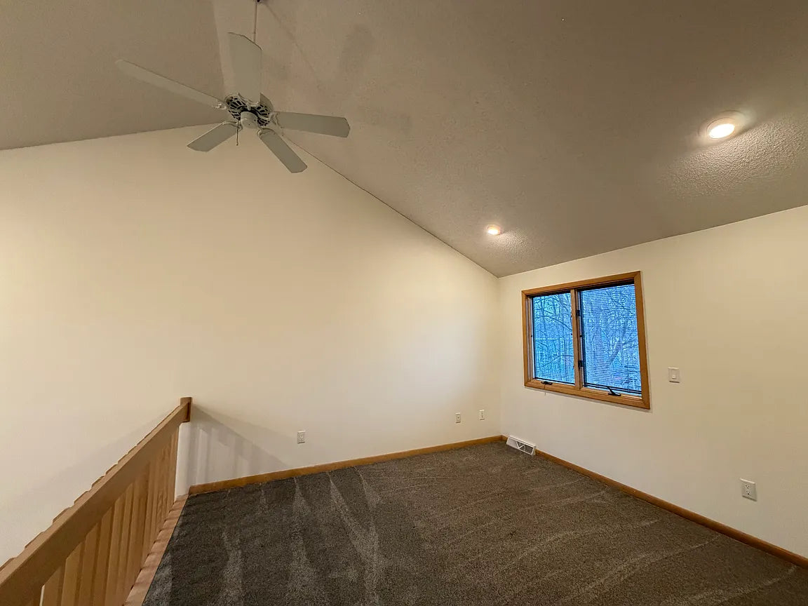 2 bed 1.5 bath- 4553 Abbott Rd, Orchard Park, NY 14127