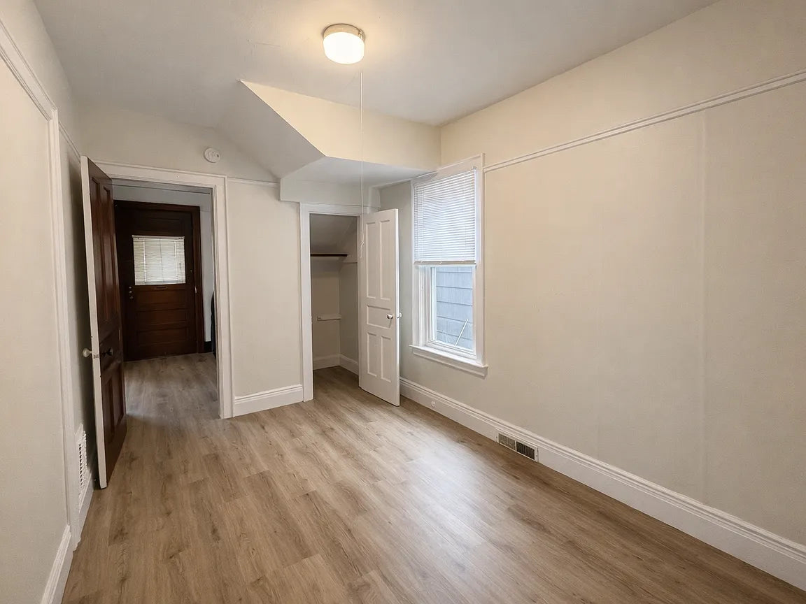3 bed 1 bath- 510 Connecticut St #1, Buffalo, NY 14213