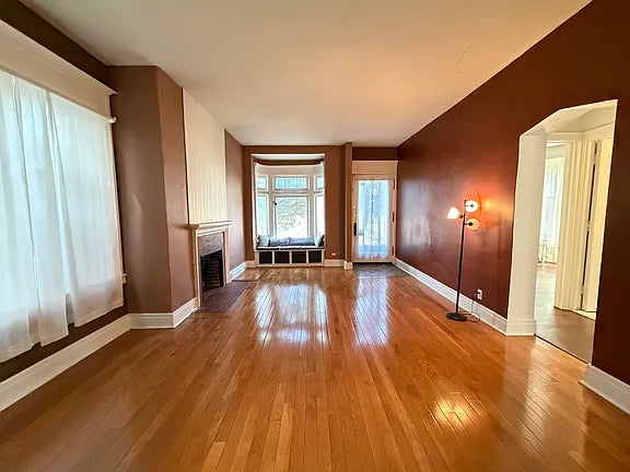 2 bed 1 bath- 338 Elmwood Ave APT 1, Buffalo, NY 14222