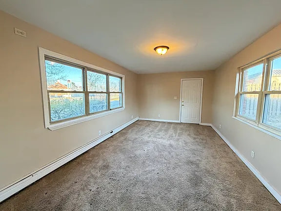 4 bed 1 bath- 6 Campus Dr N, Amherst, NY 14226