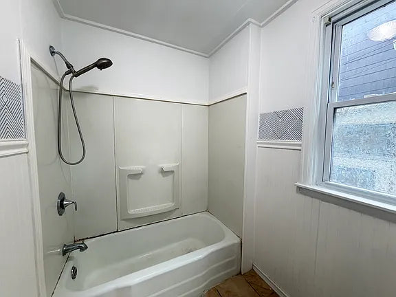 2 bed 1 bath - 768 Prospect Ave, APT 1, Buffalo, NY 14213