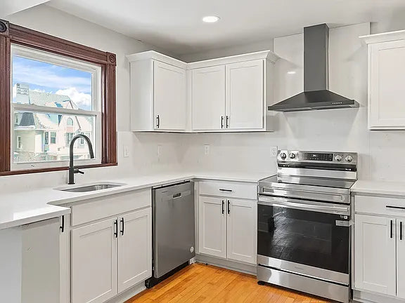 4 bed 1 bath- 834 Elmwood Ave #2, Buffalo, NY 14222
