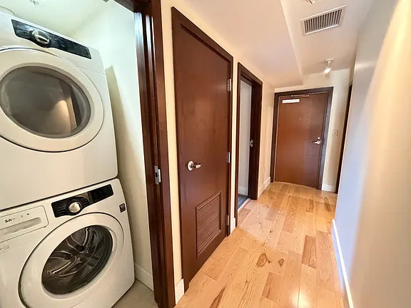 1 bed 2 bath - 111 Genesee St, APT 200, Buffalo, NY 14203