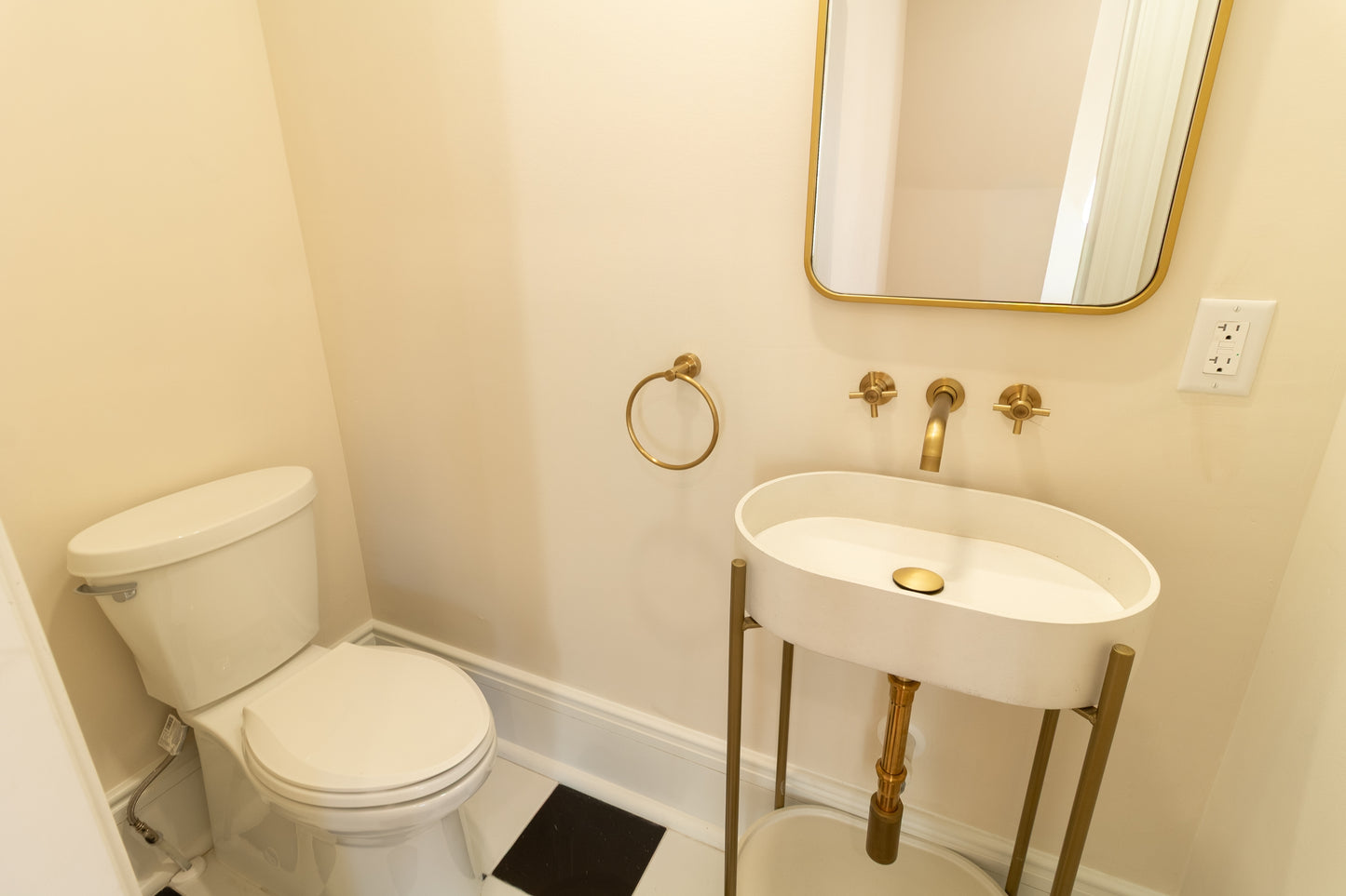 1 bed 1.5 bath - 17 North Pearl Street - 4 Buffalo, NY 14202