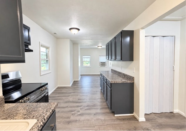 3 bed 1 bath - 5714 Buffalo Avenue - 2 Niagara Falls, NY 14304