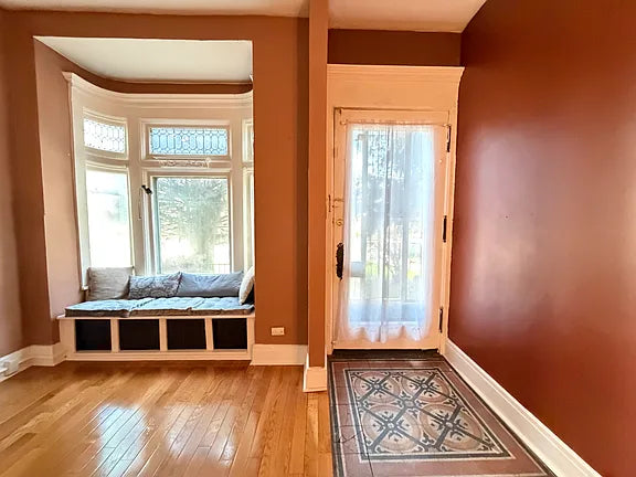 2 bed 1 bath- 338 Elmwood Ave APT 1, Buffalo, NY 14222