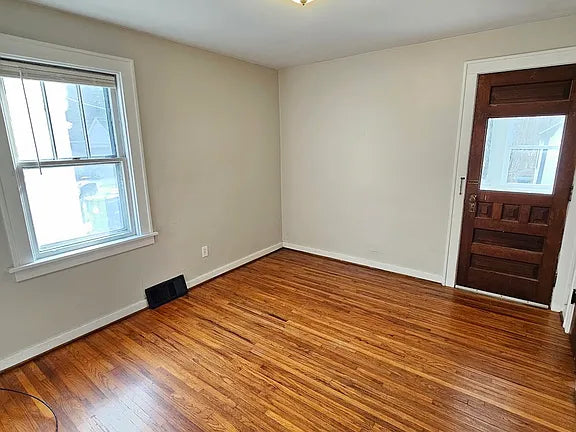 2 bed 1 bath- 175 Hamilton Dr #1, Buffalo, NY 14226