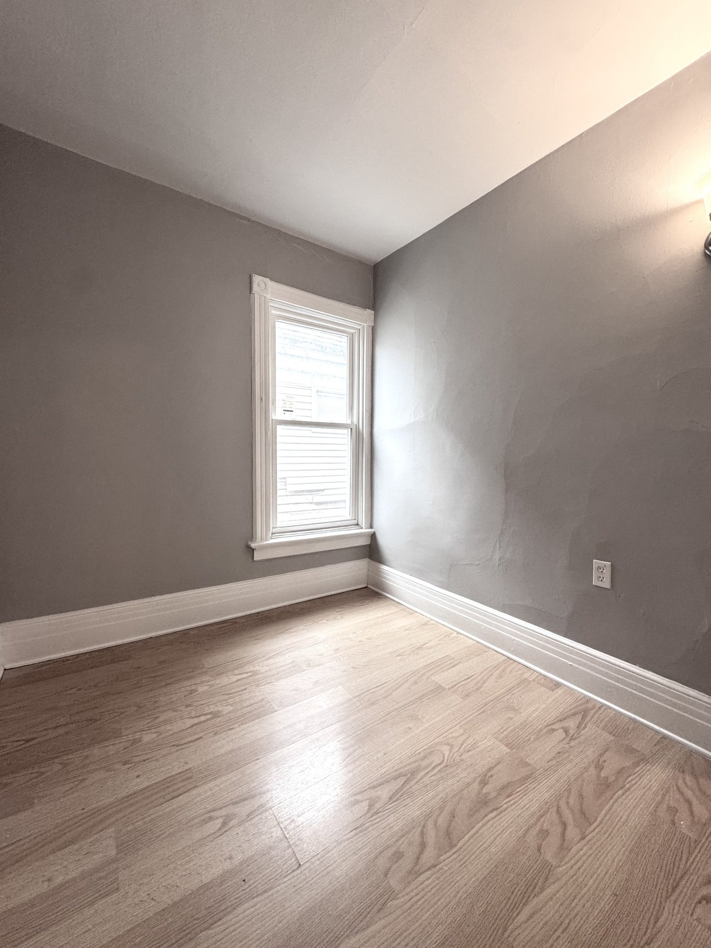 3 bed 1 bath - 339 Hampshire Street - 2 Buffalo, NY 14213