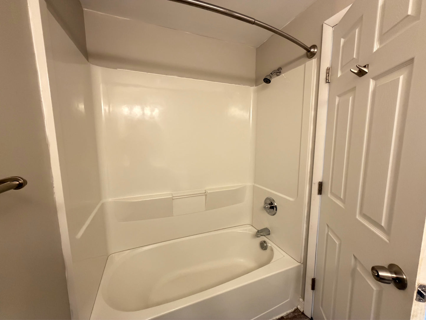 3 bed 2 bath - 132 Denrose Drive Buffalo, NY 1422