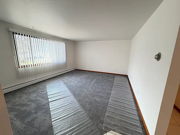 2 bed 1 bath- 173 S Union Rd #3, Buffalo, NY 14221