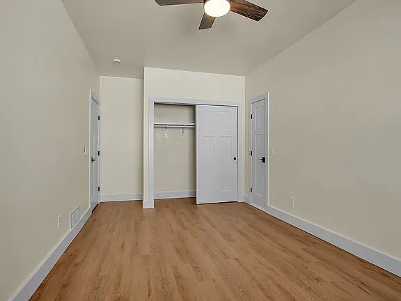 5 bed 2.5 bath- 284 Harding Rd, Buffalo, NY 14221