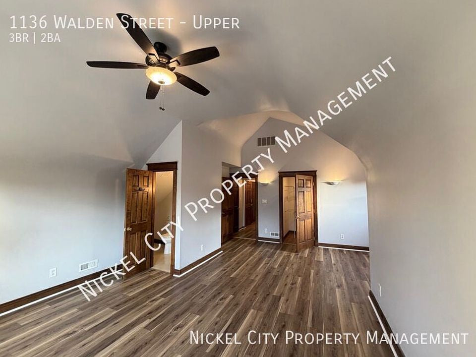 3 bed 1.5 bath - 1136 Walden Ave, APT 2, Buffalo, NY 14211
