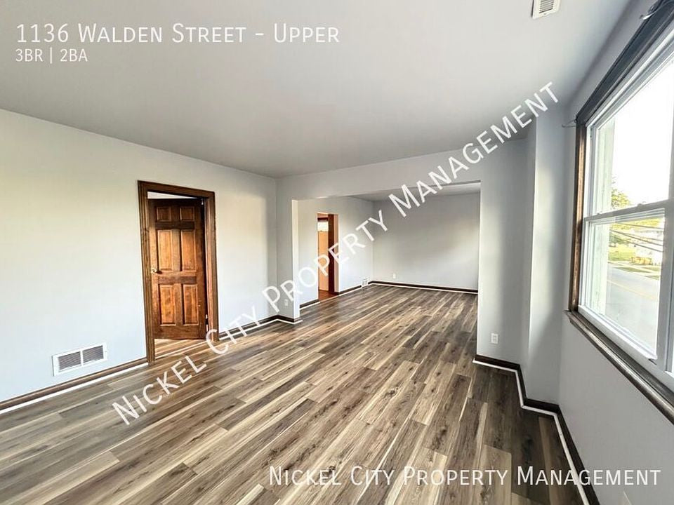 3 bed 1.5 bath - 1136 Walden Ave, APT 2, Buffalo, NY 14211