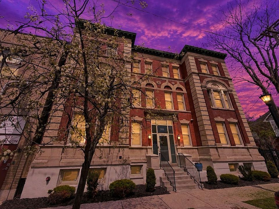 3 bed 2.5 bath - 201 W Huron St, Unit B, Buffalo, NY 14201