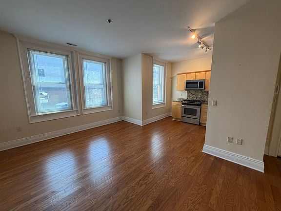 3 bed 2.5 bath - 201 W Huron St, Unit B, Buffalo, NY 14201