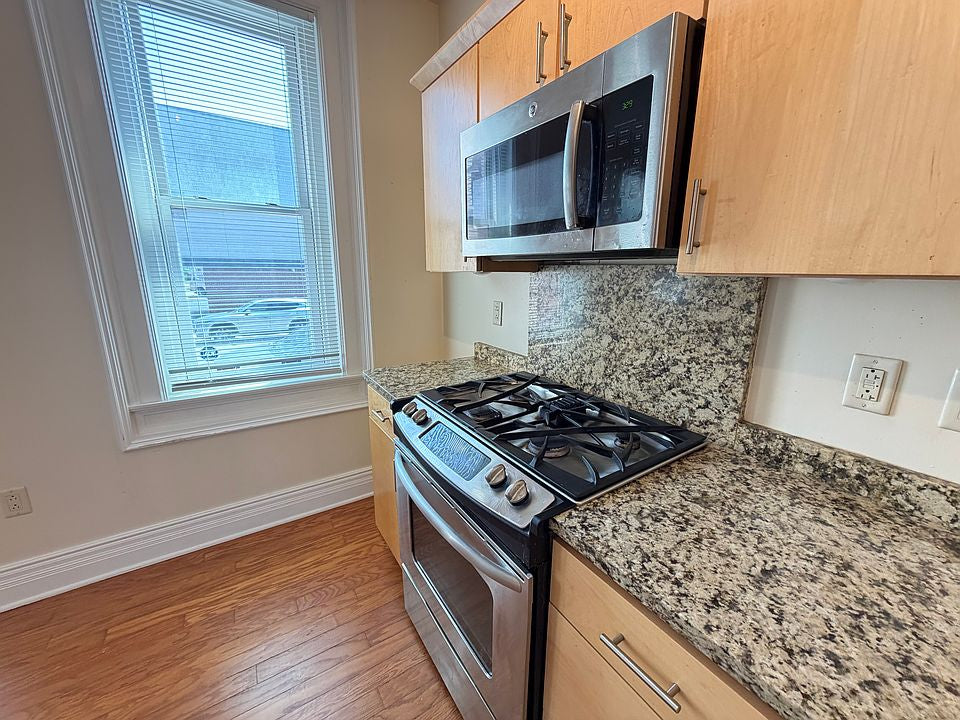 3 bed 2.5 bath - 201 W Huron St, Unit B, Buffalo, NY 14201