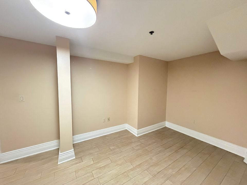 3 bed 2.5 bath - 201 W Huron St, Unit B, Buffalo, NY 14201