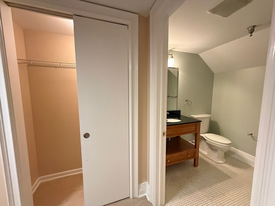 3 bed 2.5 bath - 201 W Huron St, Unit B, Buffalo, NY 14201