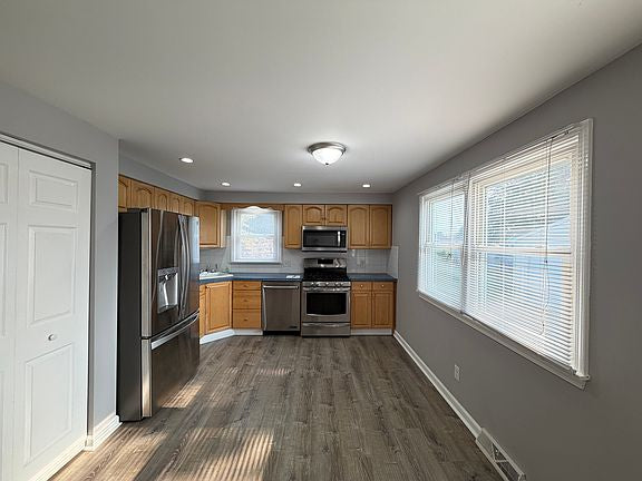 3 bed 1.5 bath - 4118 Highview Pkwy, Hamburg, NY 14075