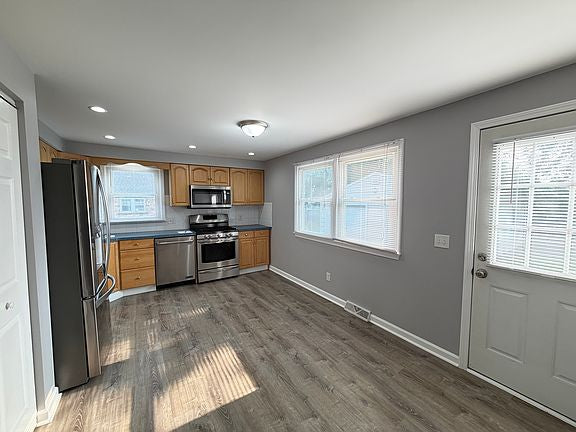3 bed 1.5 bath - 4118 Highview Pkwy, Hamburg, NY 14075