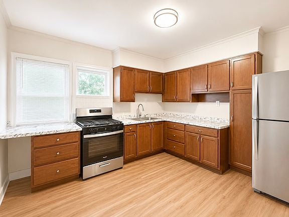3 bed 1 bath - 67 Barton St, APT 1, Buffalo, NY 14213