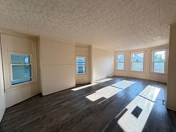 3 bed 1 bath - 67 Barton St, # 2, Buffalo, NY 14213