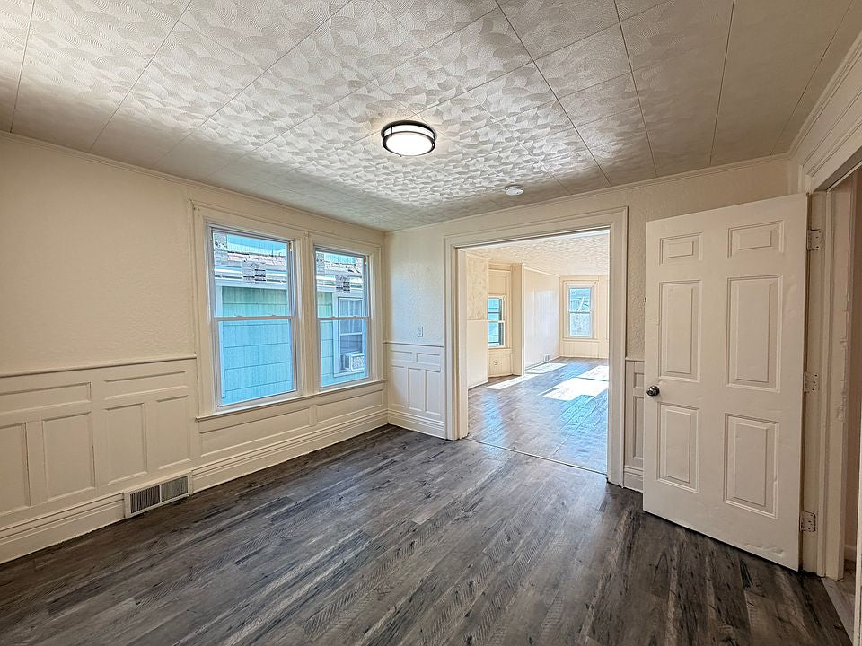 3 bed 1 bath - 67 Barton St, # 2, Buffalo, NY 14213
