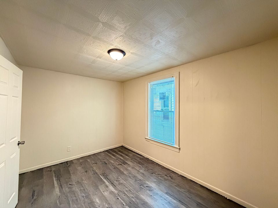 3 bed 1 bath - 67 Barton St, # 2, Buffalo, NY 14213