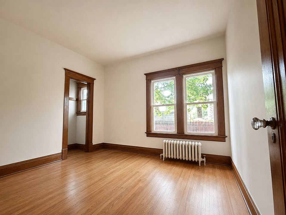 3 bed 1 bath - 329 Bird Ave, # 1, Buffalo, NY 14213