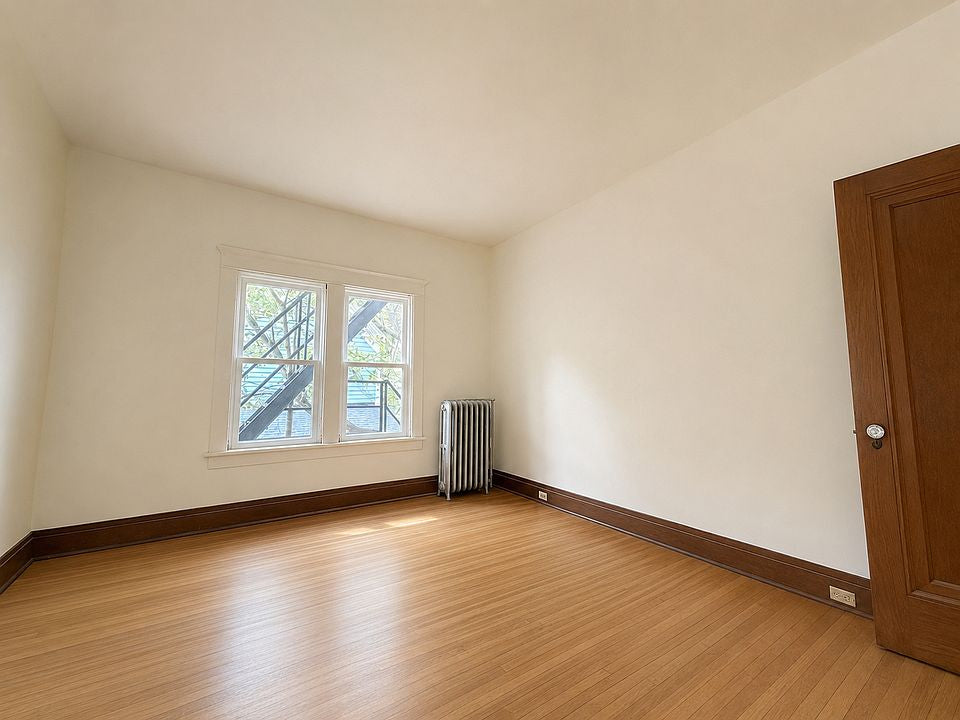 3 bed 1 bath - 329 Bird Ave, # 2, Buffalo, NY 14213