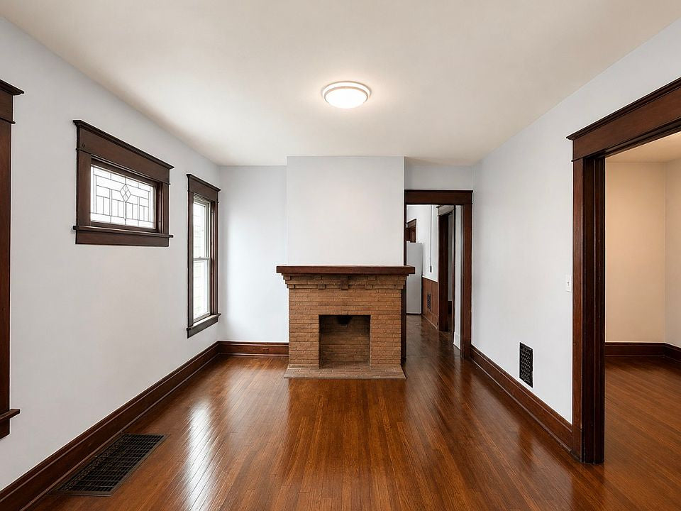 3 bed 1 bath - 51 Kamper Ave, Unit 1, Buffalo, NY 14210