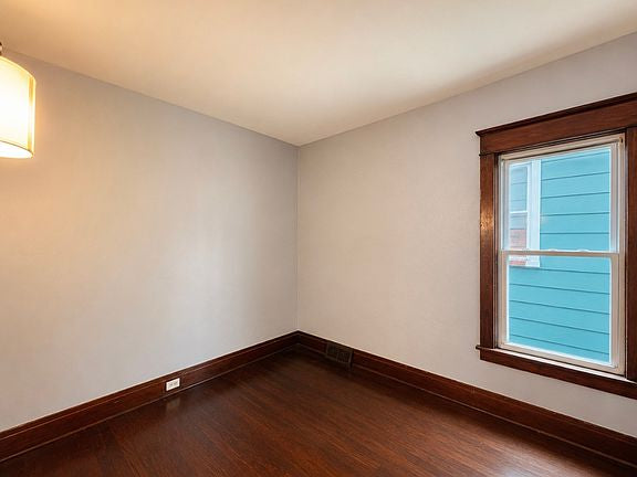 3 bed 1 bath - 51 Kamper Ave, Unit 1, Buffalo, NY 14210