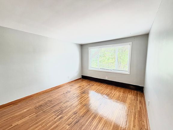 1 bed 1 bath - 74 Newman St, # 4, Buffalo, NY 14218