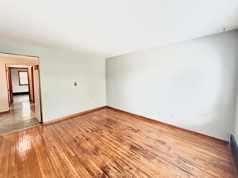 1 bed 1 bath - 74 Newman St, # 4, Buffalo, NY 14218