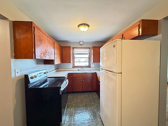 1 bed 1 bath - 74 Newman St, # 4, Buffalo, NY 14218