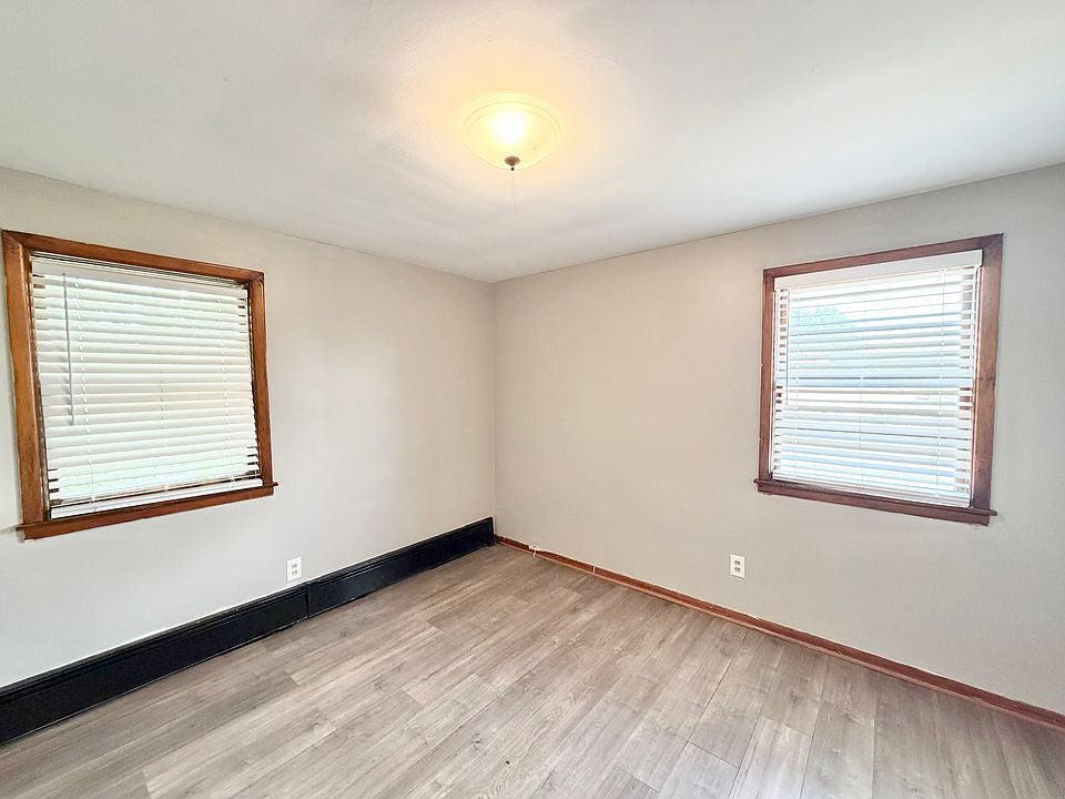 1 bed 1 bath - 74 Newman St, # 4, Buffalo, NY 14218