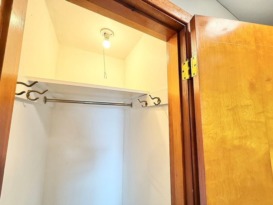 1 bed 1 bath - 74 Newman St, # 4, Buffalo, NY 14218