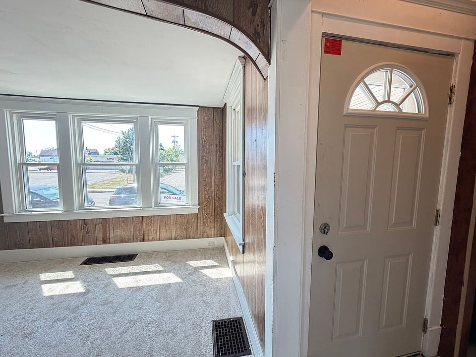 1 bed 1 bath - 15 Andrews Ave, # 1, Buffalo, NY 14225