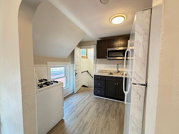 2 bed 1 bath - 15 Andrews Ave, # 2, Buffalo, NY 14225