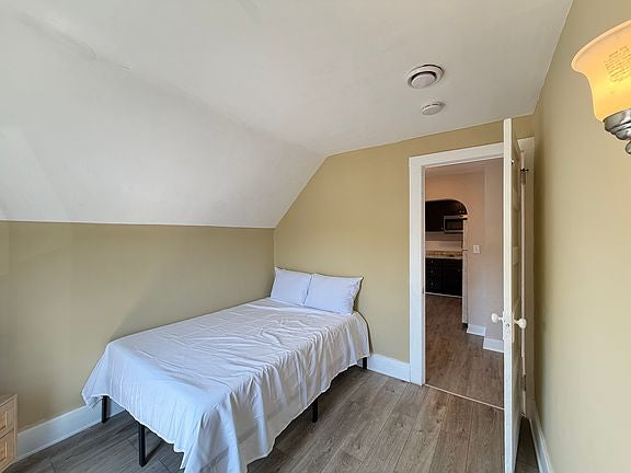 2 bed 1 bath - 15 Andrews Ave, # 2, Buffalo, NY 14225