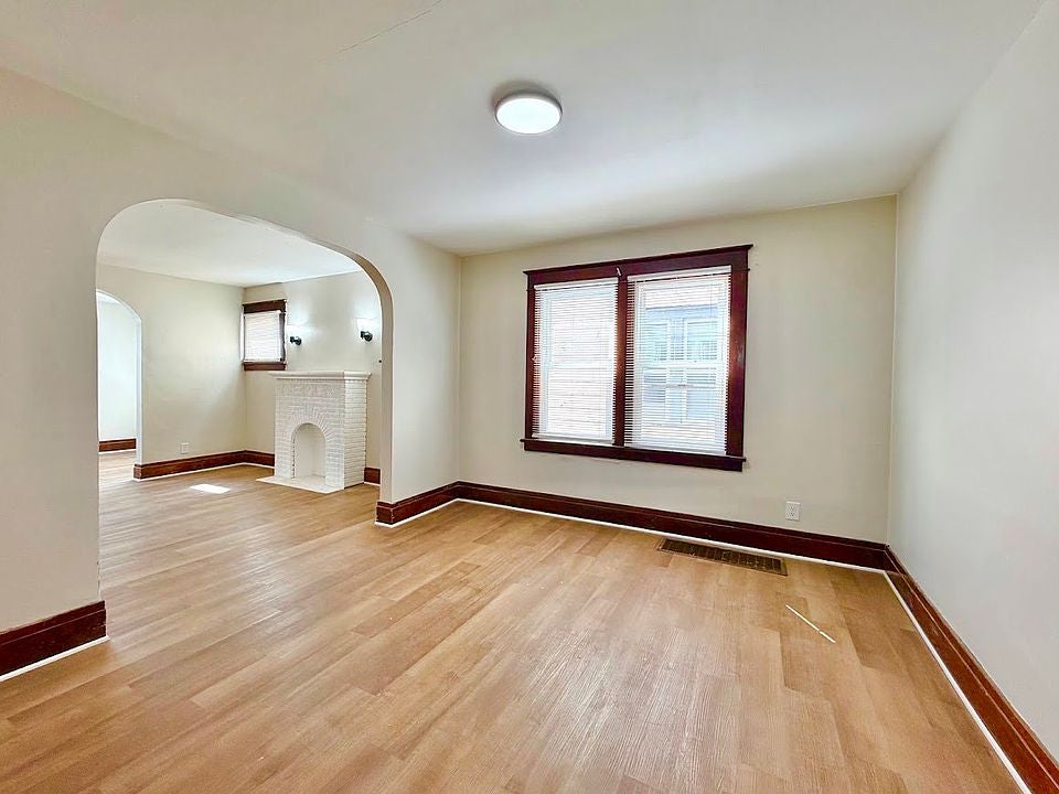 2 bed 1 bath - 74 Houston St, # 2, Buffalo, NY 14220
