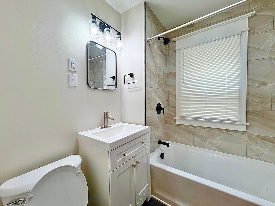 2 bed 1 bath - 74 Houston St, # 2, Buffalo, NY 14220