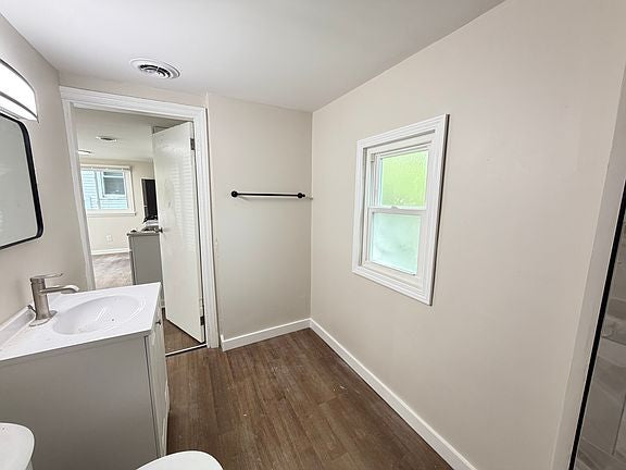 1 bed 1 bath - 74 Houston St, # 3, Buffalo, NY 14220