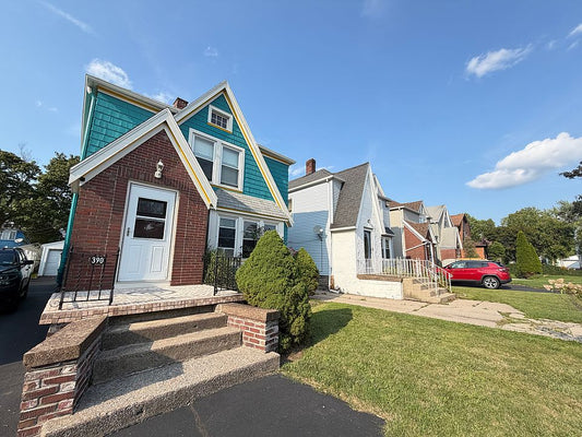 2 bed 1 bath - 390 Sanders Rd, Unit 2, Buffalo, NY 14216