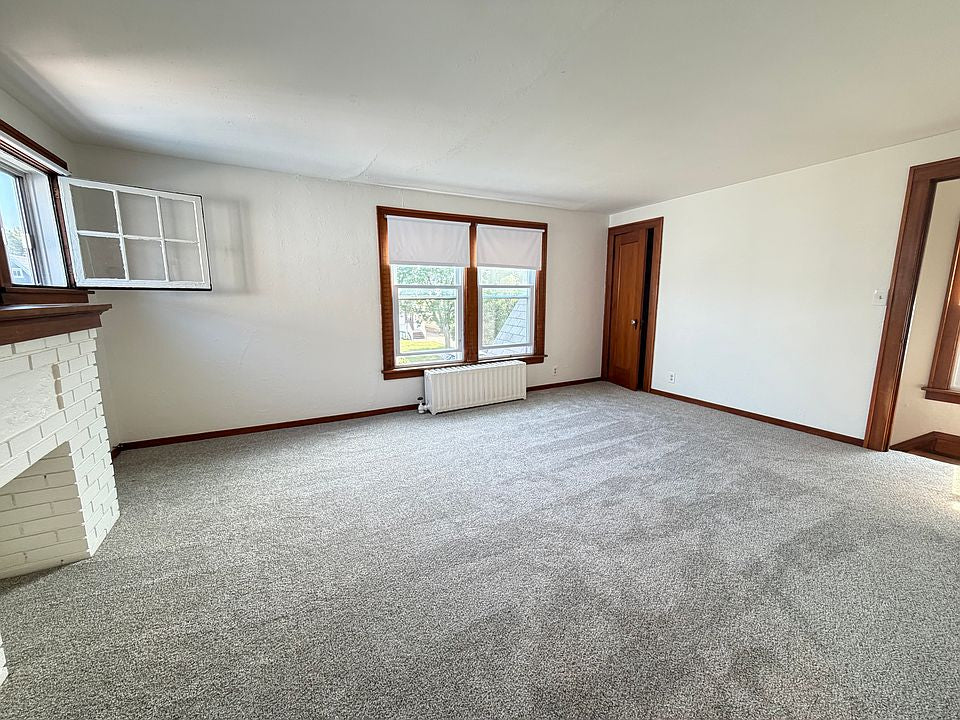 2 bed 1 bath - 390 Sanders Rd, Unit 2, Buffalo, NY 14216