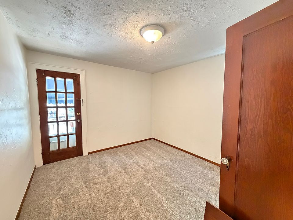 2 bed 1 bath - 390 Sanders Rd, Unit 2, Buffalo, NY 14216
