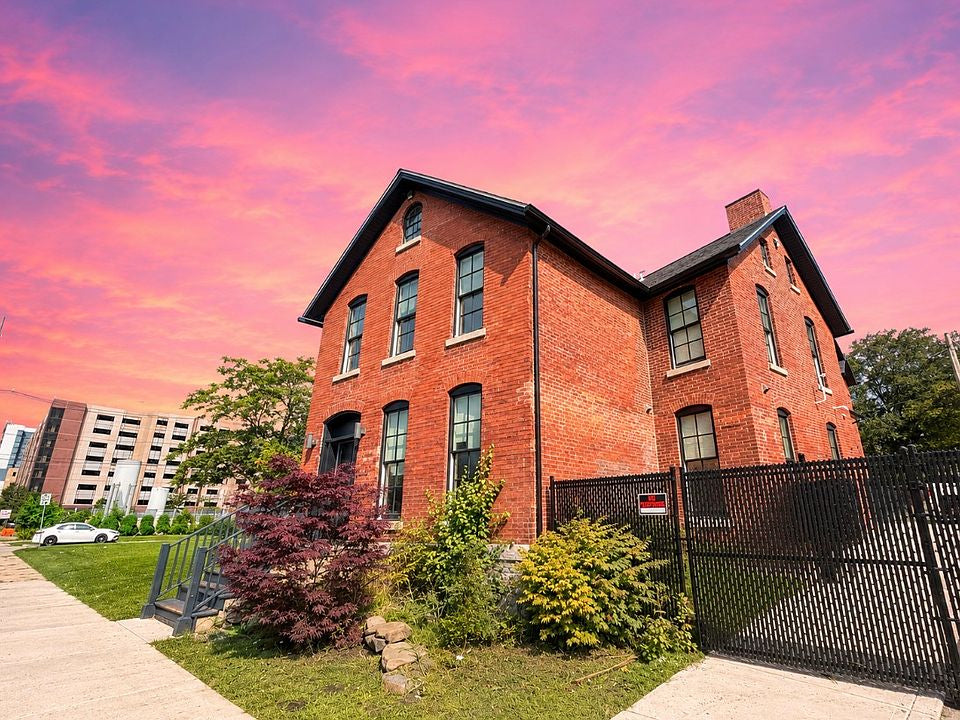 2 bed 1.5 bath - 204 High St, # 4, Buffalo, NY 14204