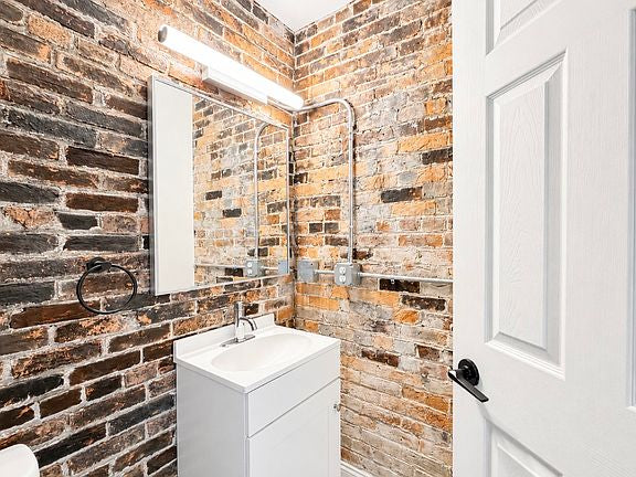 2 bed 1.5 bath - 204 High St, # 4, Buffalo, NY 14204
