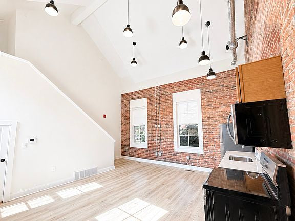 2 bed 1.5 bath - 204 High St, # 4, Buffalo, NY 14204