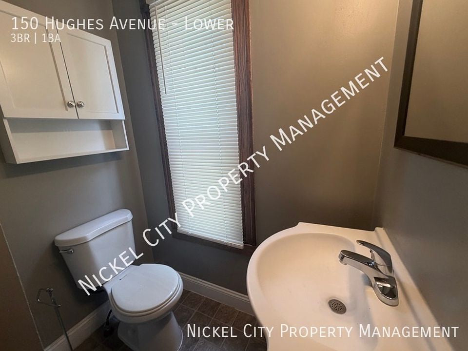 3 bed 1 bath - 150 Hughes Ave, Unit 1, Buffalo, NY 14208